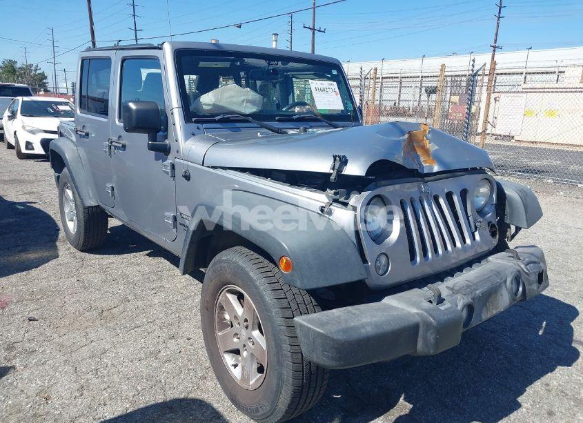 2015 Jeep Wrangler UNLIMITED SPORT (VIN 1C4HJWDG9FL528623) main photo