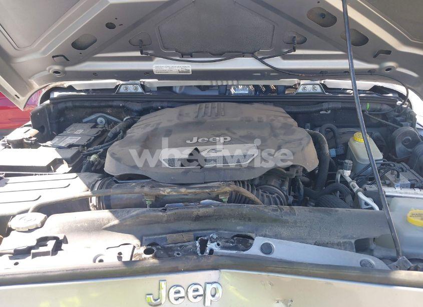 Photo 10 of 2015 Jeep Wrangler UNLIMITED SPORT (VIN 1C4HJWDG9FL528623)