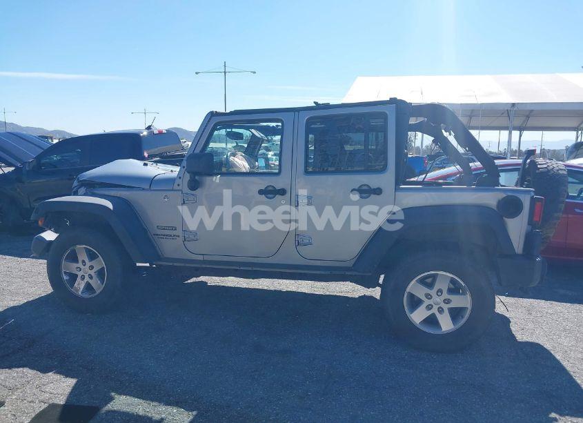 Photo 14 of 2015 Jeep Wrangler UNLIMITED SPORT (VIN 1C4HJWDG9FL528623)