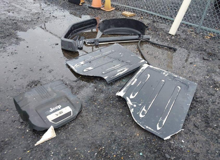 Photo 12 of 2014 Jeep Wrangler UNLIMITED SPORT (VIN 1C4HJWDGXEL113325)