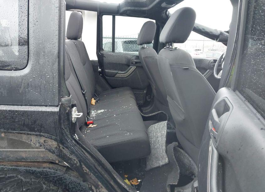 Photo 8 of 2014 Jeep Wrangler UNLIMITED SPORT (VIN 1C4HJWDGXEL113325)