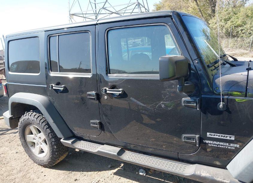 Photo 13 of 2017 Jeep Wrangler UNLIMITED SPORT (VIN 1C4HJWDGXHL513566)