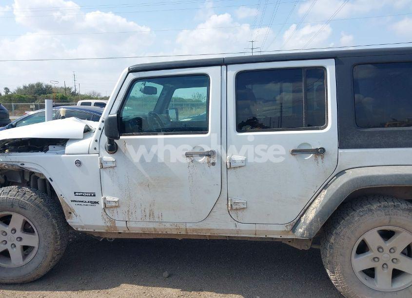 Photo 14 of 2018 Jeep Wrangler JK UNLIMITED SPORT S 4X4 (VIN 1C4HJWDGXJL922138)