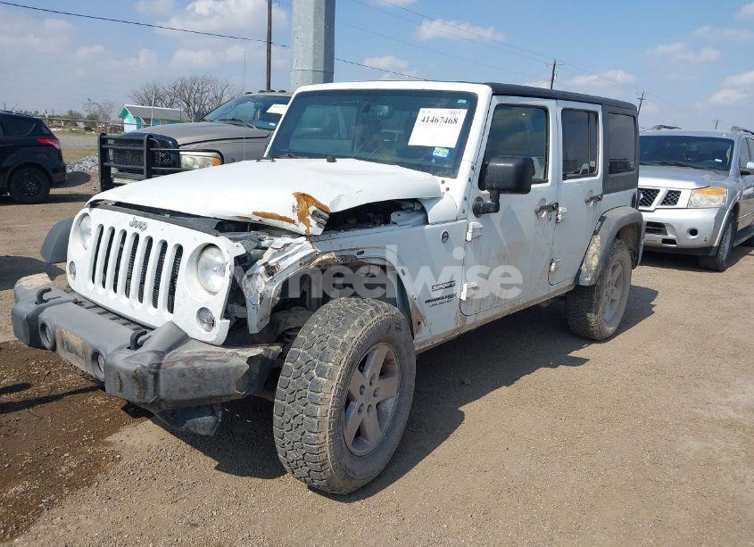 Photo 2 of 2018 Jeep Wrangler JK UNLIMITED SPORT S 4X4 (VIN 1C4HJWDGXJL922138)