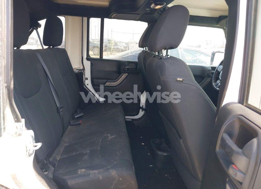 Photo 8 of 2018 Jeep Wrangler JK UNLIMITED SPORT S 4X4 (VIN 1C4HJWDGXJL922138)