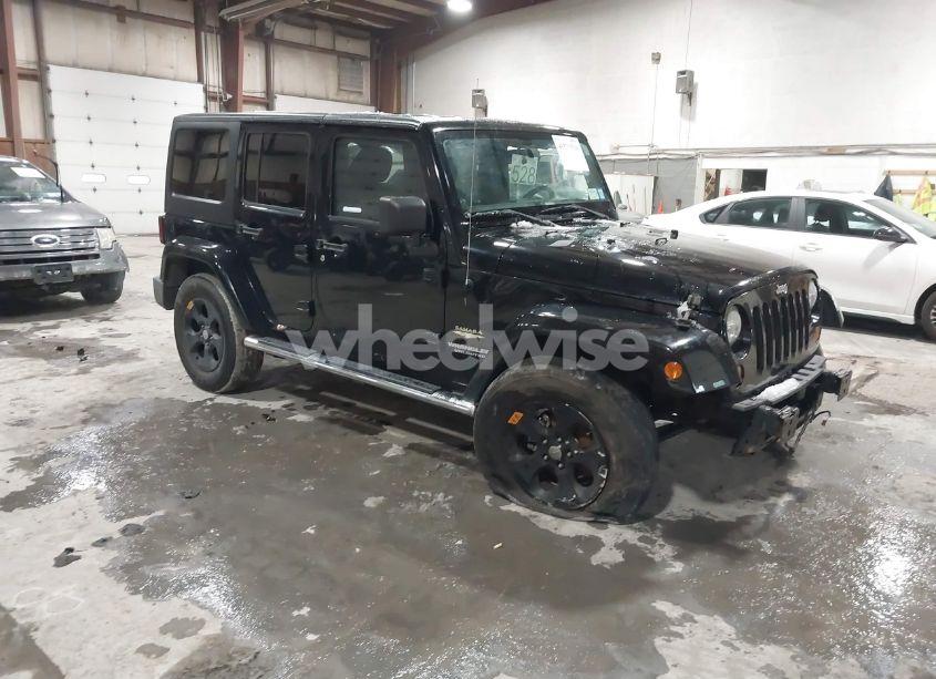 2013 Jeep Wrangler UNLIMITED SAHARA (VIN 1C4HJWEG0DL532135) main photo