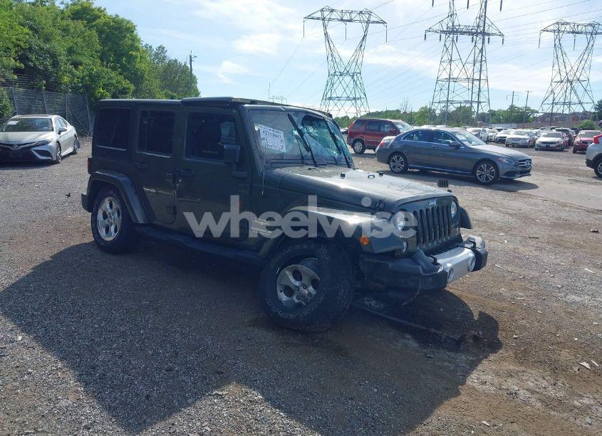 2015 Jeep Wrangler UNLIMITED SAHARA (VIN 1C4HJWEG0FL752152) main photo