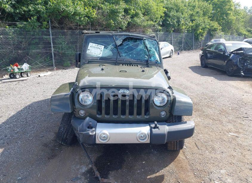 Photo 12 of 2015 Jeep Wrangler UNLIMITED SAHARA (VIN 1C4HJWEG0FL752152)