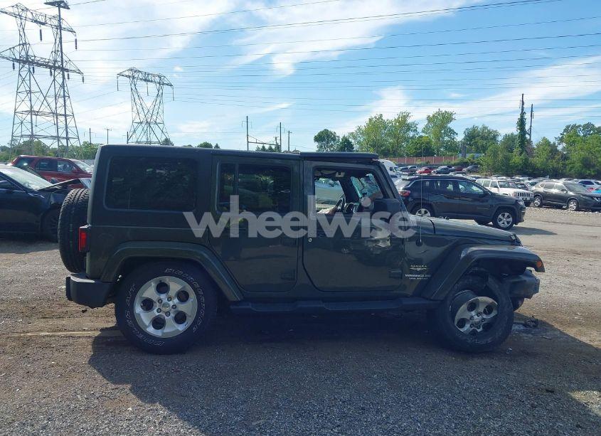 Photo 13 of 2015 Jeep Wrangler UNLIMITED SAHARA (VIN 1C4HJWEG0FL752152)