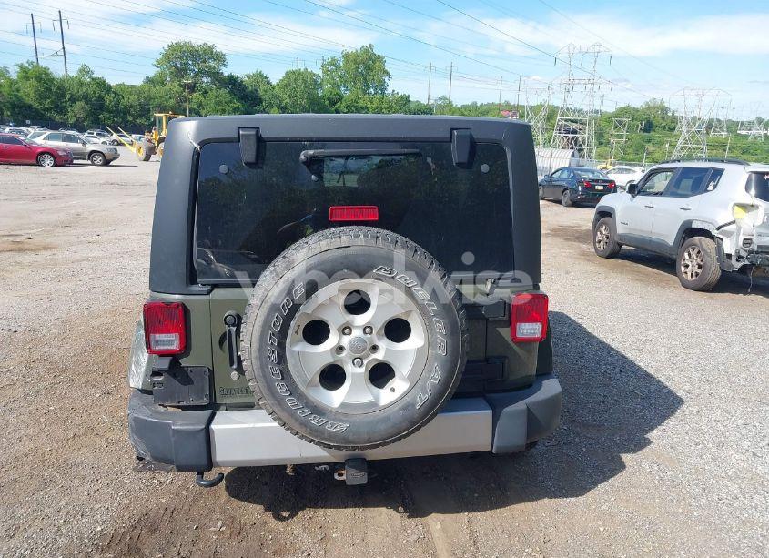 Photo 16 of 2015 Jeep Wrangler UNLIMITED SAHARA (VIN 1C4HJWEG0FL752152)