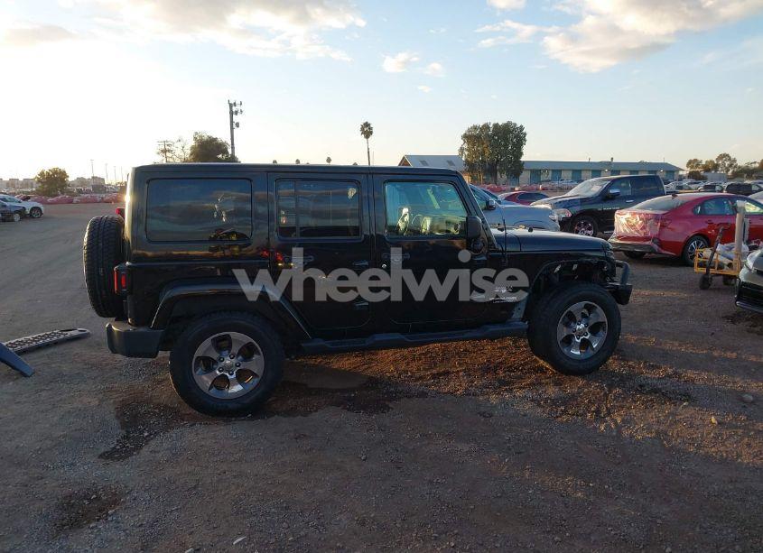 Photo 14 of 2018 Jeep Wrangler JK UNLIMITED SAHARA 4X4 (VIN 1C4HJWEG0JL810480)
