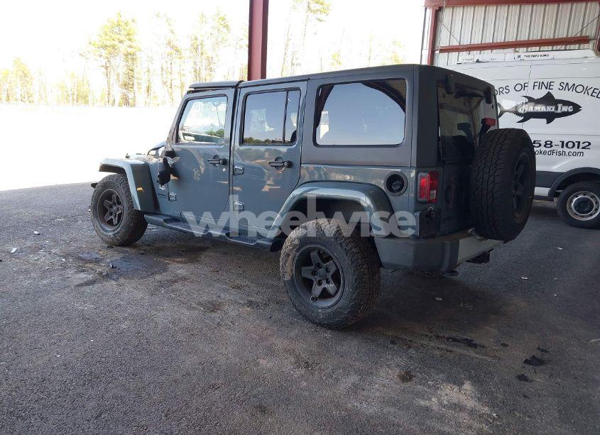 Photo 3 of 2014 Jeep Wrangler UNLIMITED SAHARA (VIN 1C4HJWEG1EL128309)