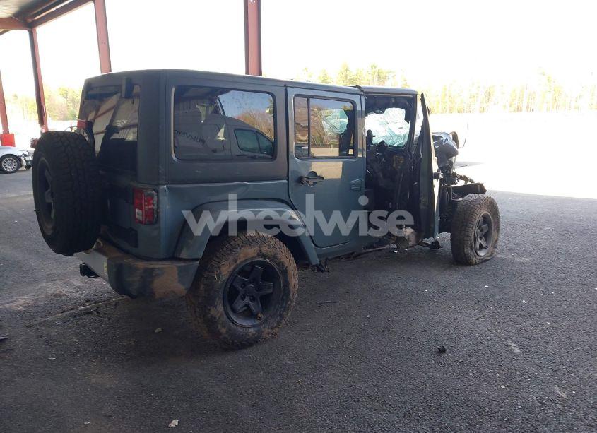 Photo 4 of 2014 Jeep Wrangler UNLIMITED SAHARA (VIN 1C4HJWEG1EL128309)