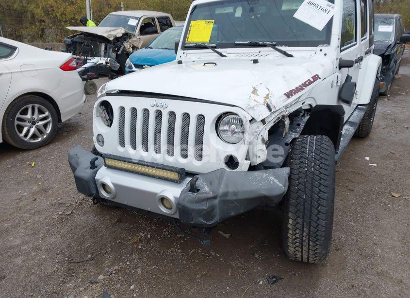 Photo 6 of 2015 Jeep Wrangler UNLIMITED SAHARA (VIN 1C4HJWEG1FL559542)