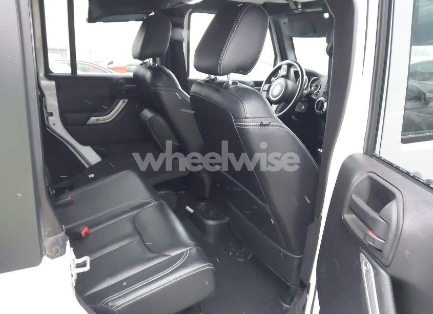 Photo 8 of 2015 Jeep Wrangler UNLIMITED SAHARA (VIN 1C4HJWEG1FL559542)