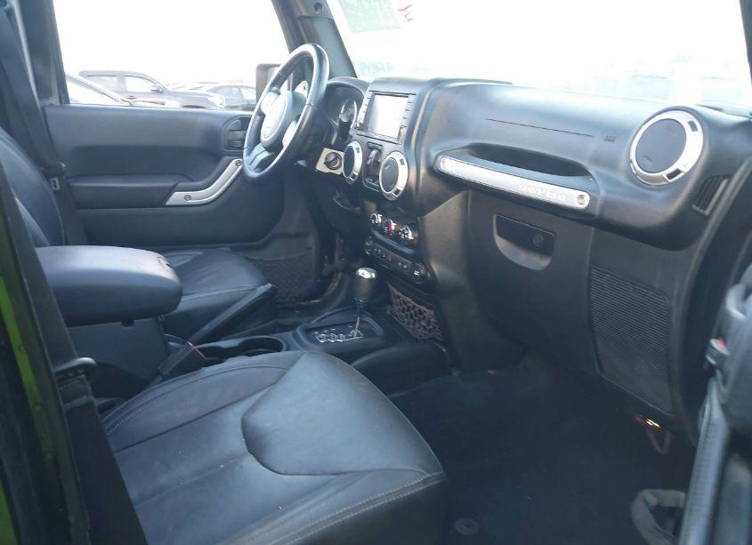 Photo 5 of 2017 Jeep Wrangler UNLIMITED SAHARA (VIN 1C4HJWEG1HL726260)