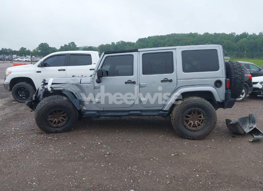 Photo 14 of 2014 Jeep Wrangler UNLIMITED SAHARA (VIN 1C4HJWEG2EL326655)