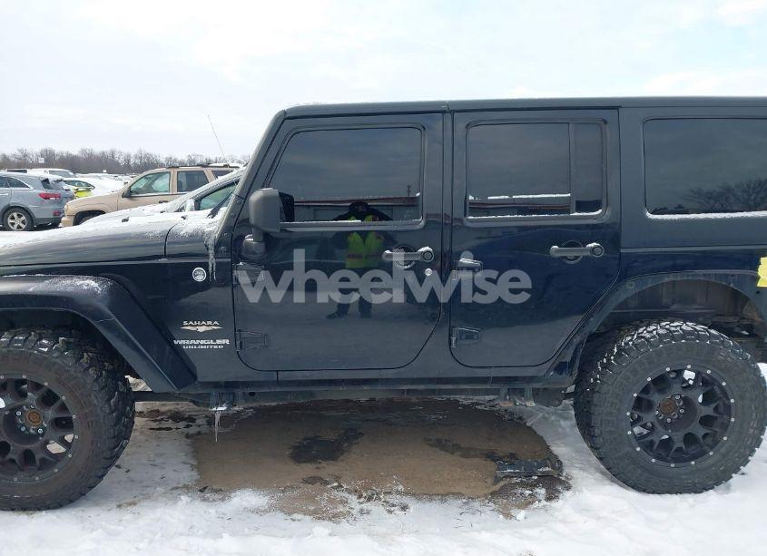 Photo 15 of 2015 Jeep Wrangler UNLIMITED SAHARA (VIN 1C4HJWEG2FL503139)