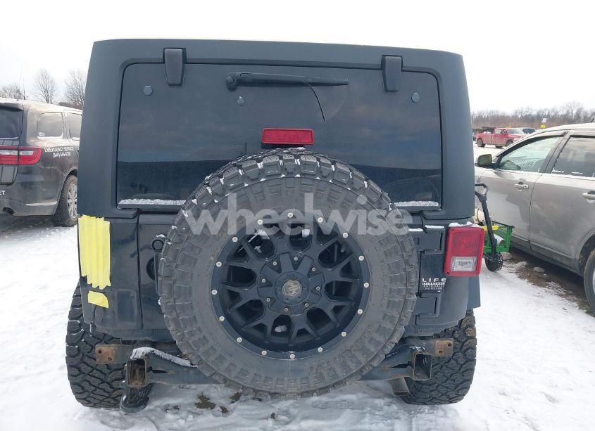 Photo 17 of 2015 Jeep Wrangler UNLIMITED SAHARA (VIN 1C4HJWEG2FL503139)