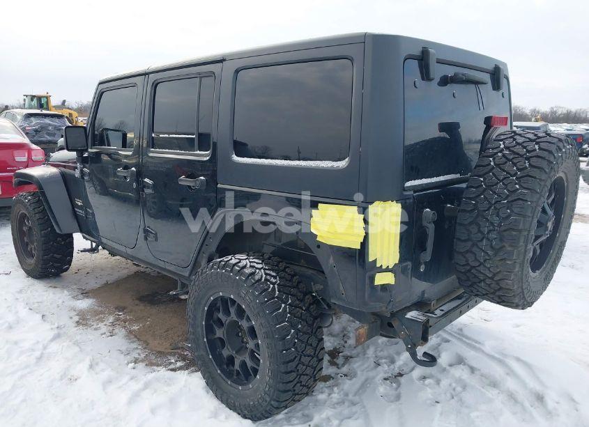 Photo 3 of 2015 Jeep Wrangler UNLIMITED SAHARA (VIN 1C4HJWEG2FL503139)