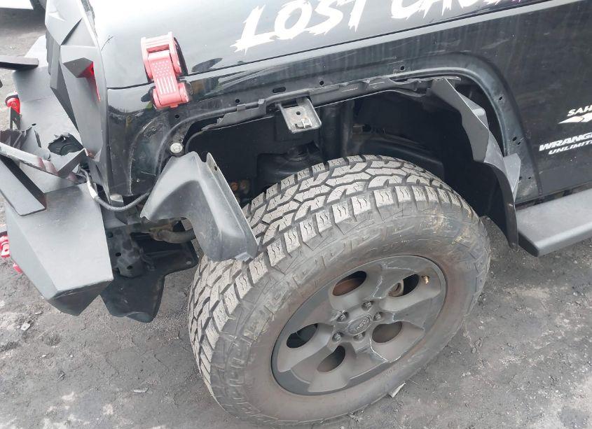 Photo 6 of 2015 Jeep Wrangler UNLIMITED SAHARA (VIN 1C4HJWEG3FL556626)