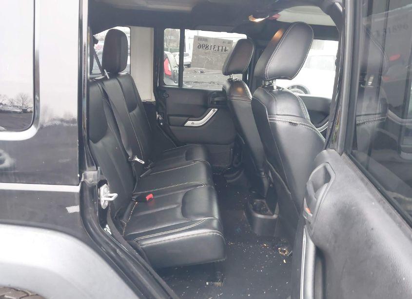 Photo 8 of 2015 Jeep Wrangler UNLIMITED SAHARA (VIN 1C4HJWEG3FL556626)