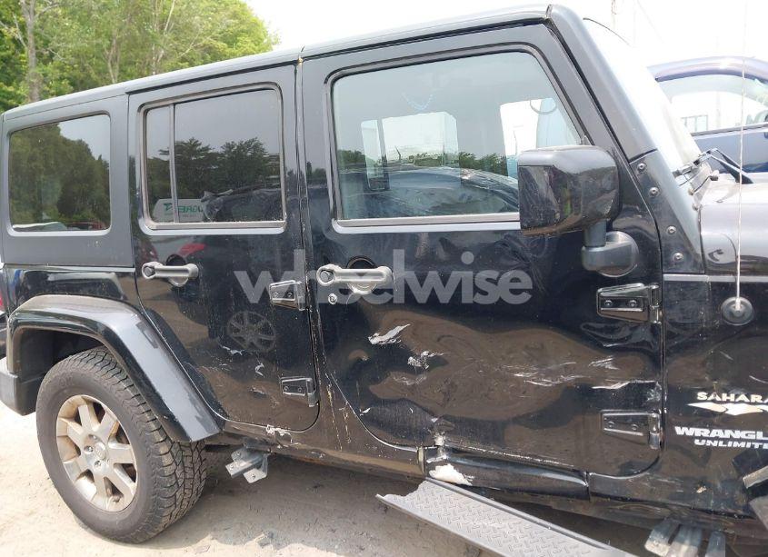 Photo 13 of 2015 Jeep Wrangler UNLIMITED SAHARA (VIN 1C4HJWEG3FL661568)