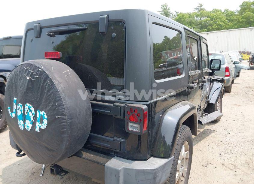 Photo 4 of 2015 Jeep Wrangler UNLIMITED SAHARA (VIN 1C4HJWEG3FL661568)