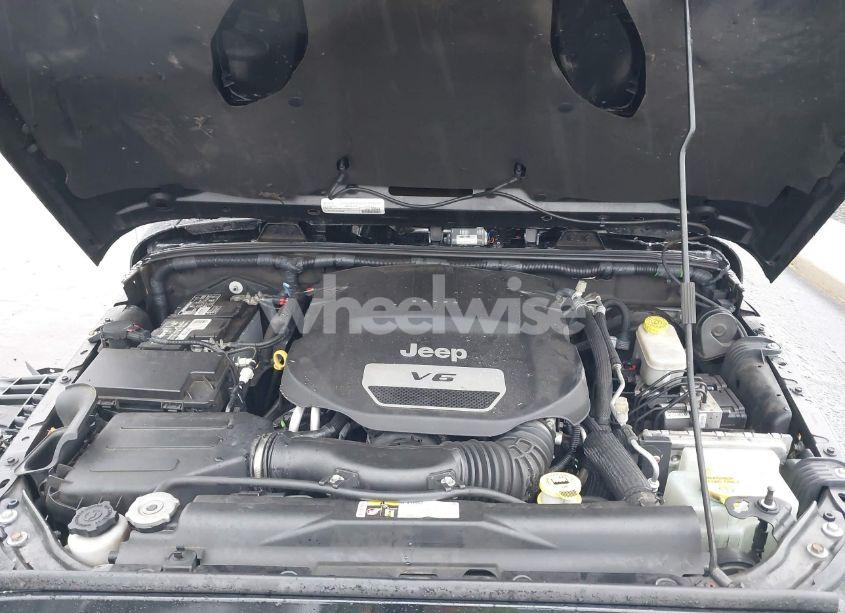 Photo 10 of 2016 Jeep Wrangler UNLIMITED 75TH ANNIVERSARY (VIN 1C4HJWEG3GL343340)