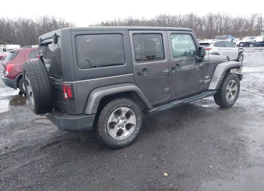 Photo 4 of 2017 Jeep Wrangler UNLIMITED SAHARA 4X4 (VIN 1C4HJWEG3HL751435)