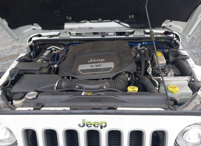 Photo 10 of 2017 Jeep Wrangler UNLIMITED SAHARA 4X4 (VIN 1C4HJWEG4HL582672)