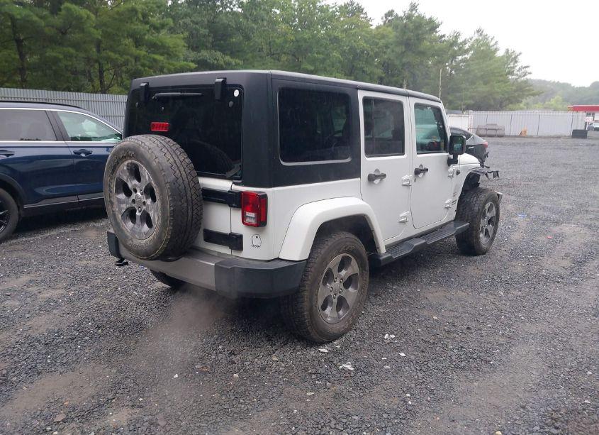 Photo 4 of 2017 Jeep Wrangler UNLIMITED SAHARA 4X4 (VIN 1C4HJWEG4HL582672)