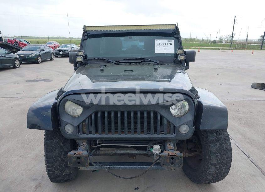 Photo 12 of 2014 Jeep Wrangler UNLIMITED DRAGON EDITION (VIN 1C4HJWEG5EL181790)
