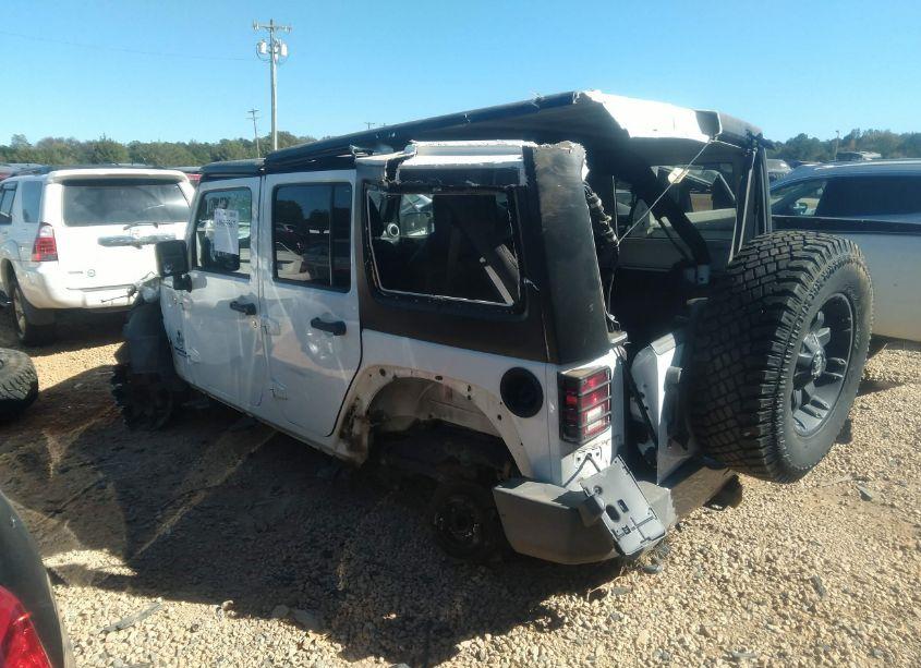 Photo 3 of 2014 Jeep Wrangler UNLIMITED SAHARA (VIN 1C4HJWEG5EL256164)