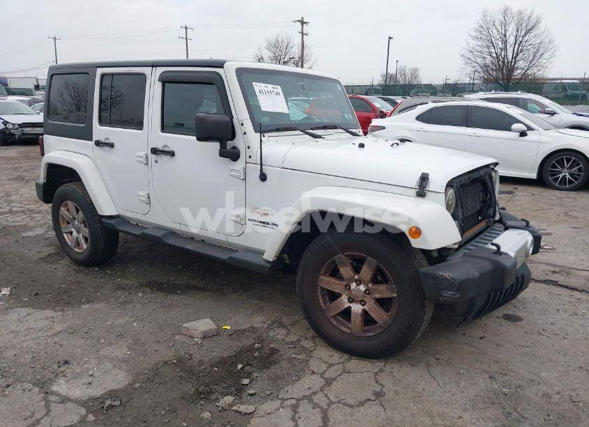 2014 Jeep Wrangler UNLIMITED SAHARA (VIN 1C4HJWEG5EL271991) main photo