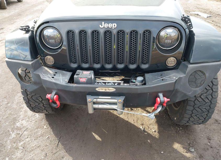 Photo 6 of 2015 Jeep Wrangler UNLIMITED SAHARA (VIN 1C4HJWEG5FL509114)