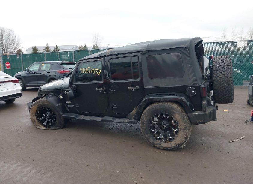 Photo 14 of 2017 Jeep Wrangler UNLIMITED SAHARA (VIN 1C4HJWEG5HL681436)