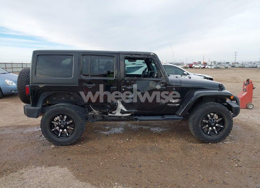 Photo 13 of 2018 Jeep Wrangler JK UNLIMITED SAHARA 4X4 (VIN 1C4HJWEG5JL929240)