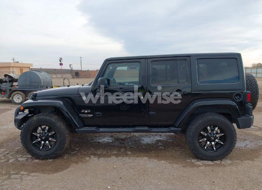 Photo 14 of 2018 Jeep Wrangler JK UNLIMITED SAHARA 4X4 (VIN 1C4HJWEG5JL929240)