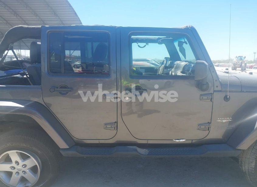 Photo 13 of 2014 Jeep Wrangler UNLIMITED SAHARA (VIN 1C4HJWEG6EL203988)
