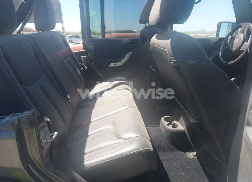 Photo 8 of 2014 Jeep Wrangler UNLIMITED SAHARA (VIN 1C4HJWEG6EL203988)