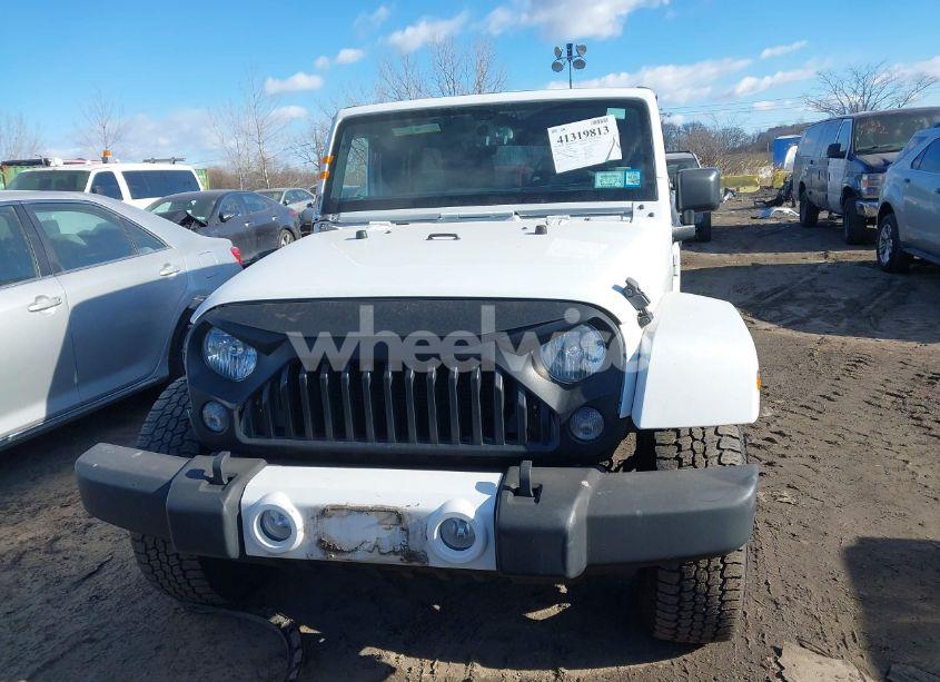 Photo 13 of 2016 Jeep Wrangler UNLIMITED SAHARA (VIN 1C4HJWEG6GL138191)