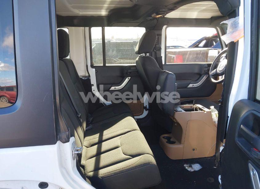 Photo 8 of 2016 Jeep Wrangler UNLIMITED SAHARA (VIN 1C4HJWEG6GL138191)