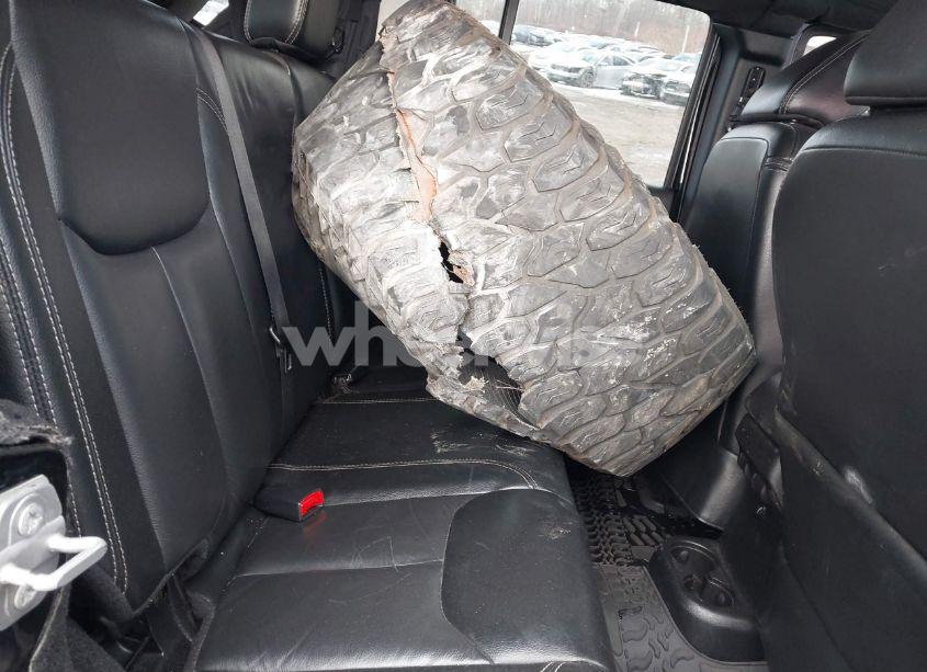 Photo 8 of 2016 Jeep Wrangler UNLIMITED SAHARA (VIN 1C4HJWEG6GL216727)