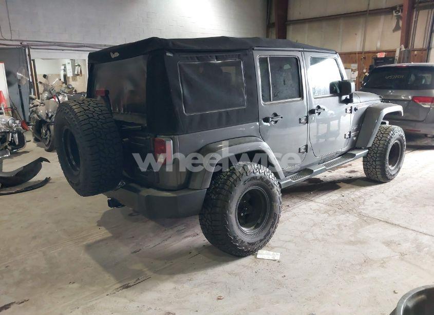 Photo 4 of 2017 Jeep Wrangler UNLIMITED SAHARA 4X4 (VIN 1C4HJWEG6HL705811)