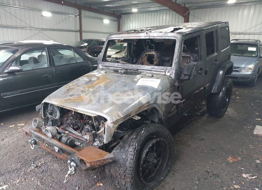 Photo 2 of 2017 Jeep Wrangler UNLIMITED SAHARA 4X4 (VIN 1C4HJWEG6HL718672)