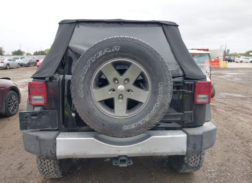 Photo 16 of 2012 Jeep Wrangler UNLIMITED SAHARA (VIN 1C4HJWEG7CL153079)