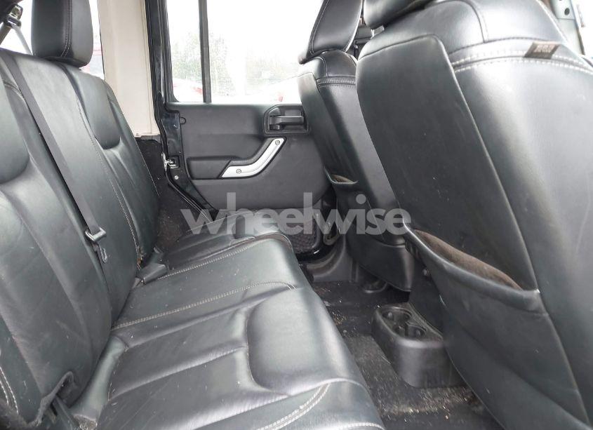 Photo 8 of 2014 Jeep Wrangler UNLIMITED SAHARA (VIN 1C4HJWEG7EL245862)