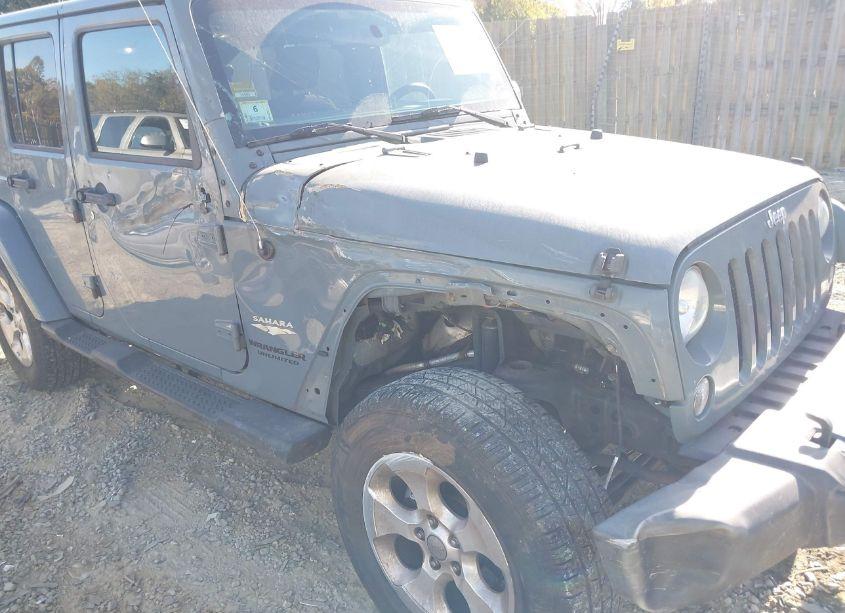 Photo 6 of 2015 Jeep Wrangler UNLIMITED SAHARA (VIN 1C4HJWEG7FL622952)