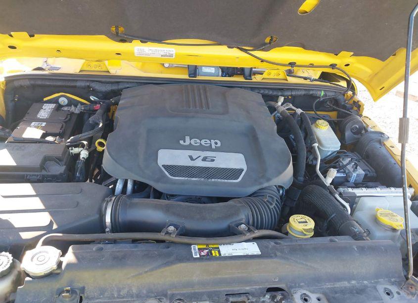 Photo 10 of 2015 Jeep Wrangler UNLIMITED ALTITUDE (VIN 1C4HJWEG7FL712070)